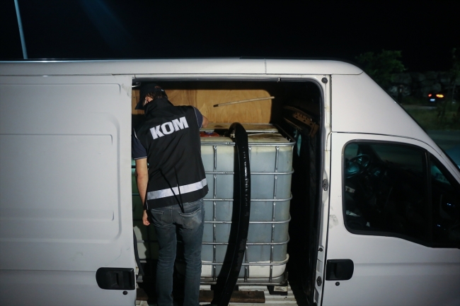 İstanbul'da 393 bin litre kaçak akaryakıt ele geçirildi